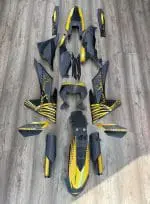 KIT DE AUTOCOLANTES KTM ULTRA RESISTENTE COM FUNDO PRIZM/PIXEL - Image 2