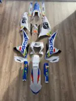 PERSONALIZAÇÃO COMPLETA KTM (KIT DE PLÁSTICOS + KIT DE AUTOCOLANTES)