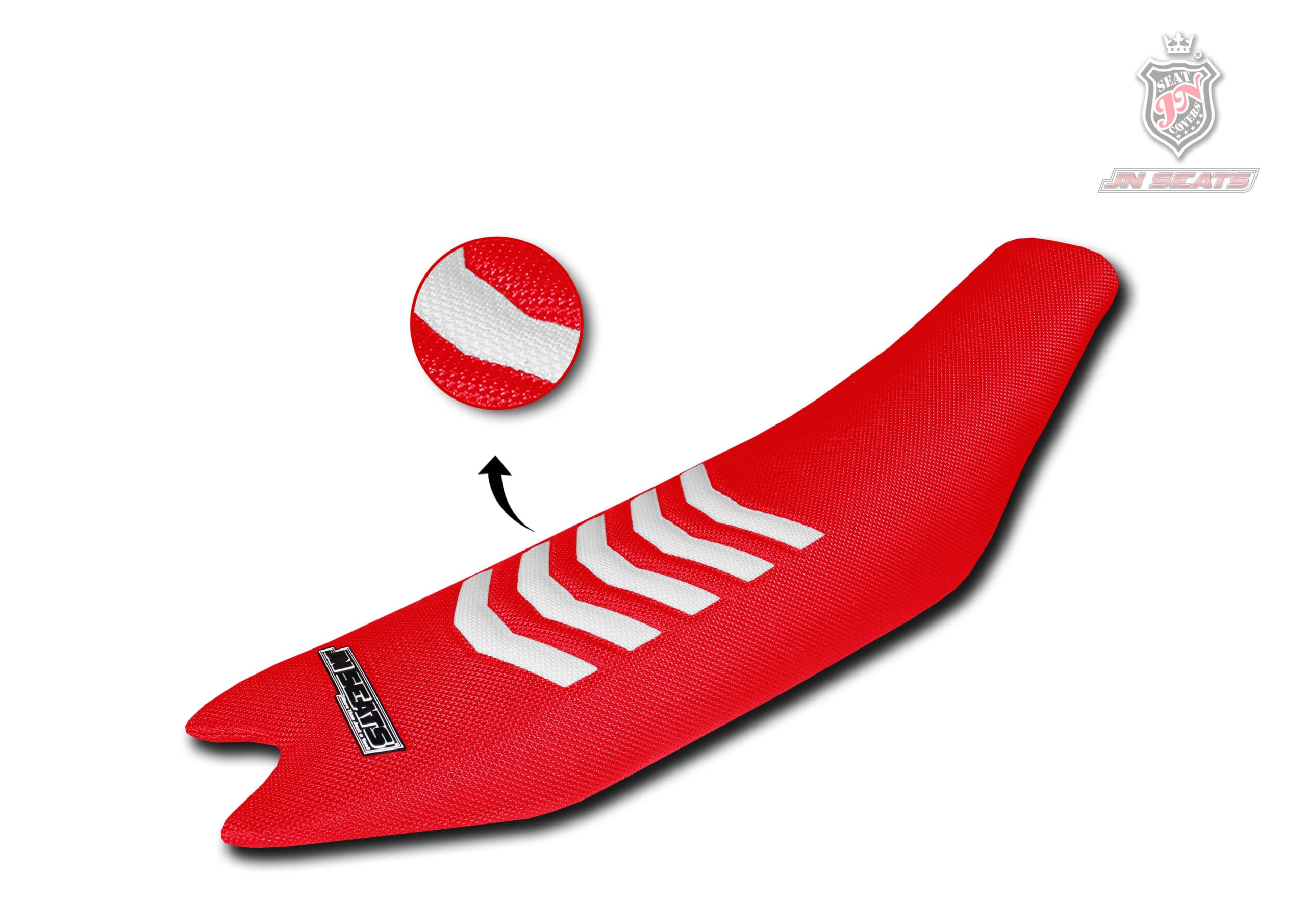BETA-RR-2T-4T-13-19.-XTRAINER-15-20.-REF.-JNM-2.0427-scaled CAPA DE BANCO JN SEATS BETA RR 2T/4T 13-19 XTRAINER 15-20 - RED/WHITE - Image 1